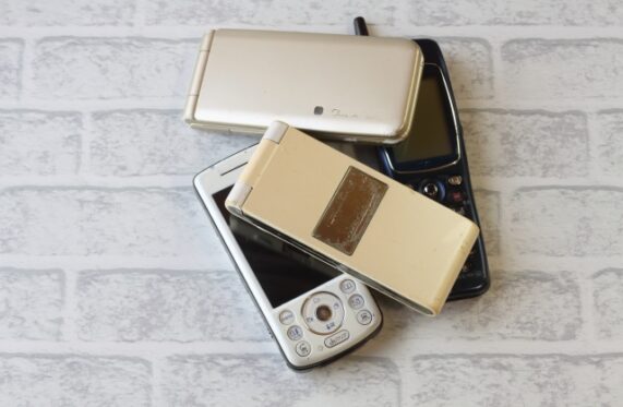 PHSはまもなく使用できなくなる？スマートフォンとナースコールの連動で業務改善