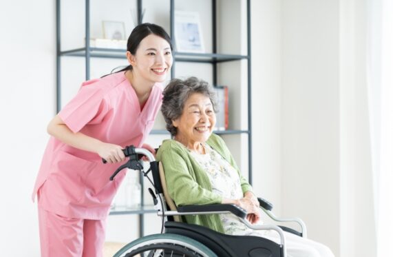 介護現場の業務改善アイデア6つを紹介！おすすめのシステムも